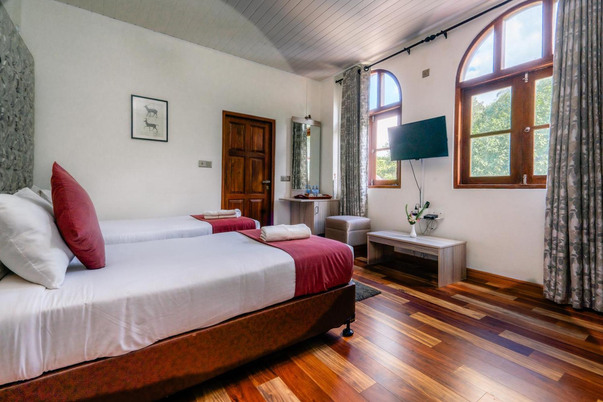 Hotel The Wind Castle Nuwara Eliya Exterior foto