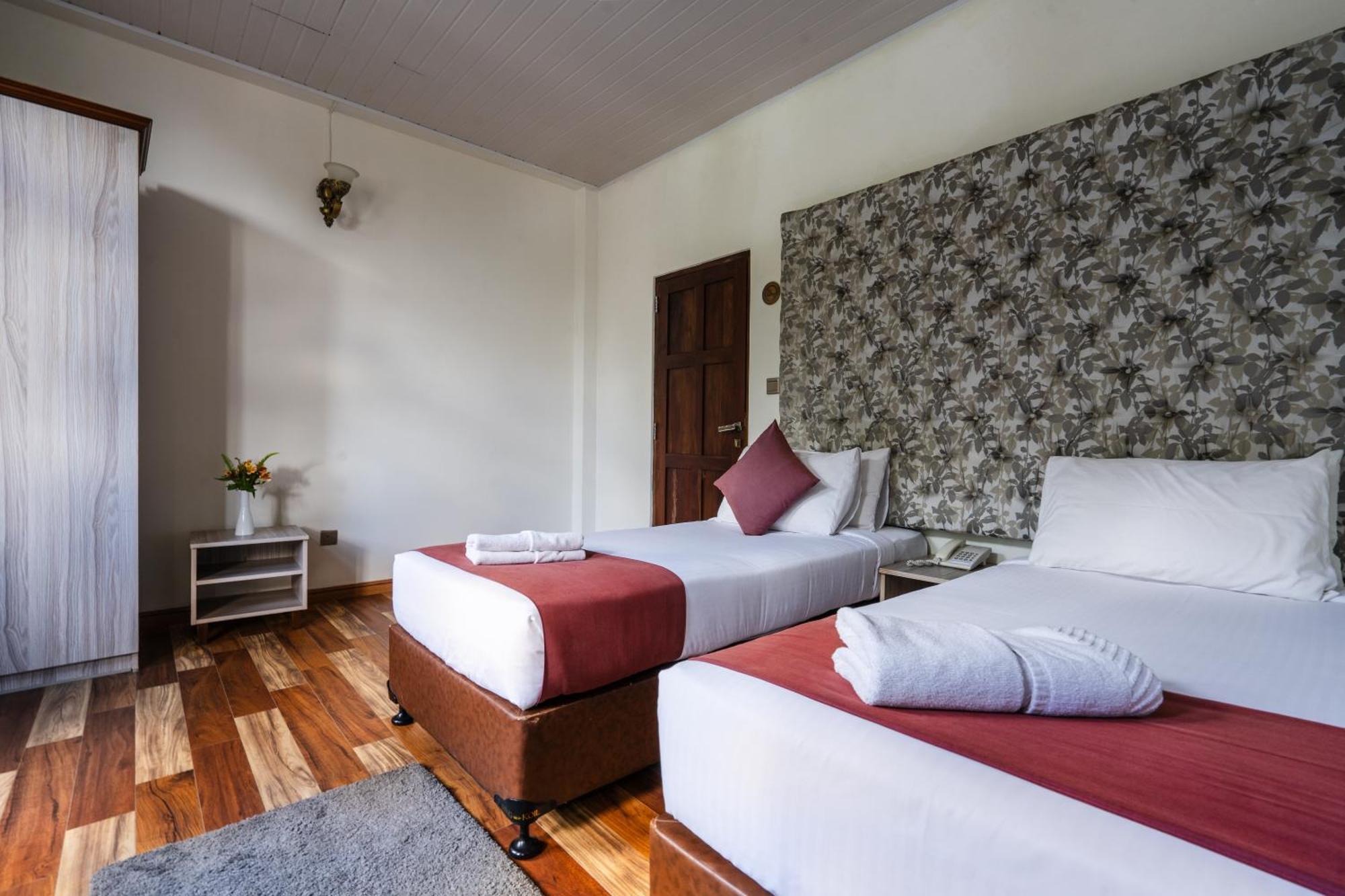 Hotel The Wind Castle Nuwara Eliya Exterior foto